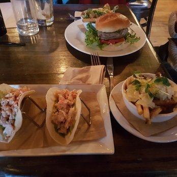 Tavern 1883 - Pubs Near Me - Canmore, Alberta