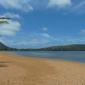 Kuliouou Beach Park - The beach and Koko Head on left; Hanauma Crater on right. Beach at low tide. - Parks Near Me - Honolulu, Hawaii Kuliouou Beach Park - The beach and Koko Head on left; Hanauma Crater on right. Beach at low tide. - Parks Near Me - Honolulu, Hawaii