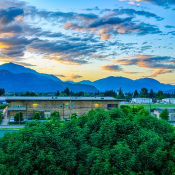 Holiday Inn Express & Suites - View of the mountain and sunset from the room - Hotels Near Me - Chilliwack, British Columbia Holiday Inn Express & Suites - View of the mountain and sunset from the room - Hotels Near Me - Chilliwack, British Columbia