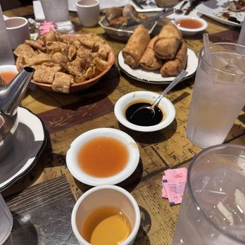 Danny's Szechuan Garden - Egg rolls & crispy noodles - Wine Bars Near Me - Howard Beach, New York