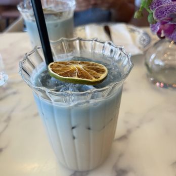 Enchant - Lavender milk tea - Asian Fusion Near Me - Los Angeles, California