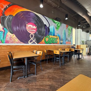 Cow & Cheese - Interior - Burgers Near Me - Maitland, Florida Cow & Cheese - Interior - Burgers Near Me - Maitland, Florida