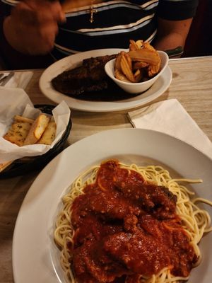 Luigi's by null