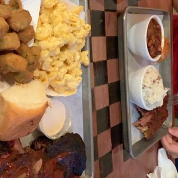 Firehouse Que & Brew - Barbeque Near Me - Fallbrook, California