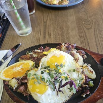 The Breakfast Club at Midtown - Scramble and hash - New American Near Me - Mountain View, California