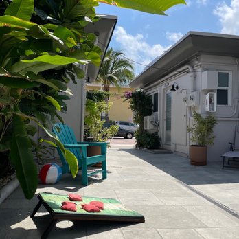 Tiana Beach Inn - Nice shaded courtyard to relax in. - Hotels Near Me - Hollywood, Florida Tiana Beach Inn - Nice shaded courtyard to relax in. - Hotels Near Me - Hollywood, Florida