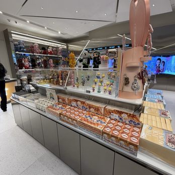 Pop Mart - Toy Stores Near Me - New York, New York Pop Mart - Toy Stores Near Me - New York, New York