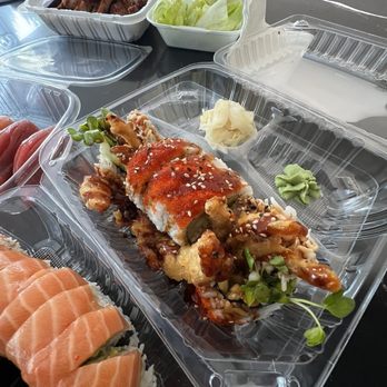 Best Teriyaki & Sushi - Spider Roll - Sushi Bars Near Me - Duvall, Washington