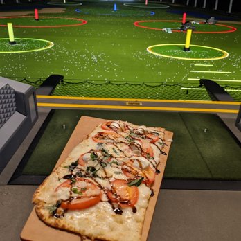 Drive Shack - Margherita flatbread - Golf Near Me - Raleigh, North Carolina Drive Shack - Margherita flatbread - Golf Near Me - Raleigh, North Carolina