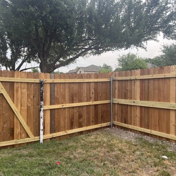 Ocampo's Tree And Fence Service - Fence - Fences & Gates Near Me