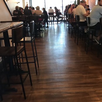 Molly Pitcher Brewing - Main bar and dining - Burgers Near Me - Carlisle, Pennsylvania Molly Pitcher Brewing - Main bar and dining - Burgers Near Me - Carlisle, Pennsylvania