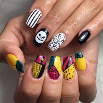 Rossys Nail Bar - Nail Salons Near Me - Mahopac, New York