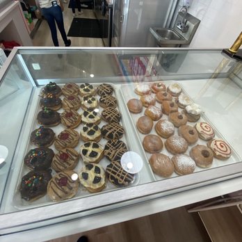 Yonutz - 1 Mini - Donuts Near Me - Las Vegas, Nevada Yonutz - 1 Mini - Donuts Near Me - Las Vegas, Nevada