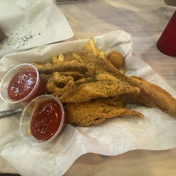 Seaholic - Catfish Basket - Seafood Near Me - Katy, Texas