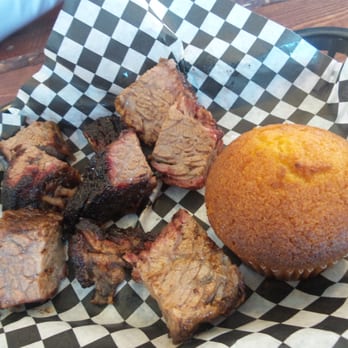 South Moon BBQ - Burnt Ends and Corn Bread - Barbeque Near Me - Hinckley, Illinois