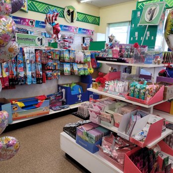 Dollar Tree - Merchandise at registers - Discount Store Near Me - Largo, Florida Dollar Tree - Merchandise at registers - Discount Store Near Me - Largo, Florida