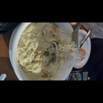 Oceans Restaurant - Shrimp Alfredo with linguine pasta - American Near Me - Panama City Beach, Florida Oceans Restaurant - Shrimp Alfredo with linguine pasta - American Near Me - Panama City Beach, Florida