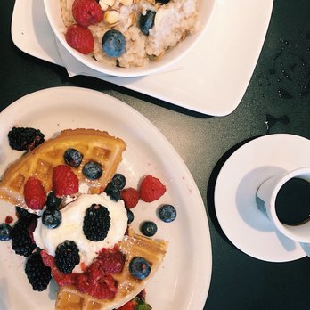 Jonathon's Diner - New American Near Me - Dallas, Texas