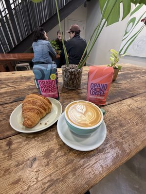 Grand Coffee by null