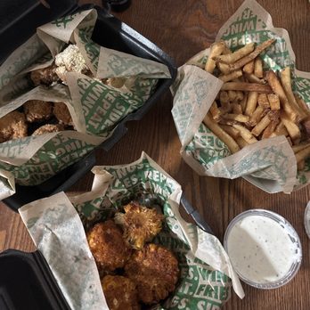 Wingstop - Chicken Wings Near Me - Alton, Illinois Wingstop - Chicken Wings Near Me - Alton, Illinois