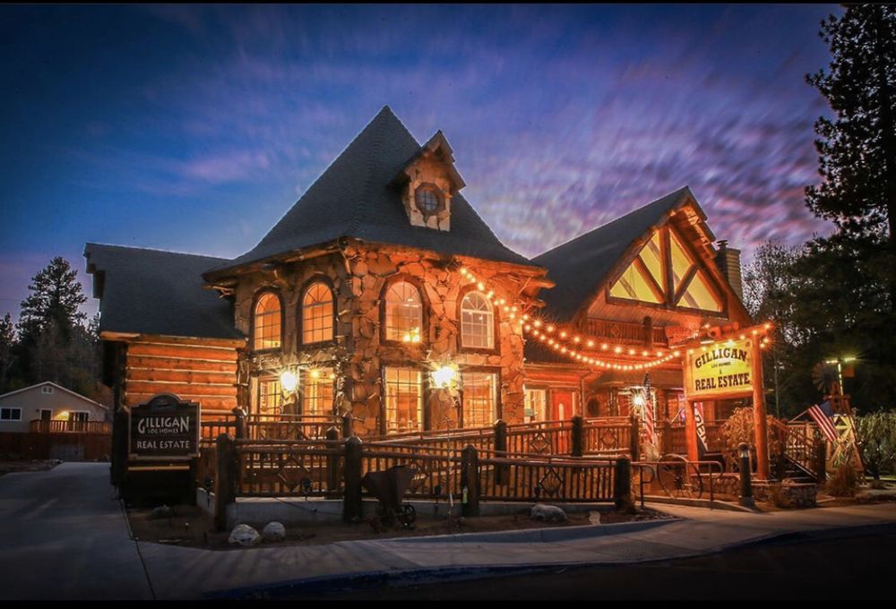 CHRISTINA BOND GILLIGAN LOG HOMES & REAL ESTATE Updated April 2024