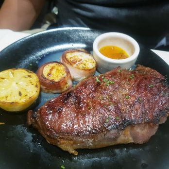 Morton's The Steakhouse - Steakhouses Near Me - Honolulu, Hawaii Morton's The Steakhouse - Steakhouses Near Me - Honolulu, Hawaii