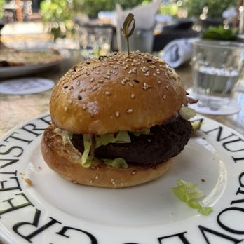 Greenstreet Cafe - Veggie Burger - Breakfast & Brunch Near Me - Miami, Florida Greenstreet Cafe - Veggie Burger - Breakfast & Brunch Near Me - Miami, Florida