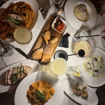 Lombardi's Italian Restaurant - Italian Near Me - Everett, Washington Lombardi's Italian Restaurant - Italian Near Me - Everett, Washington