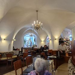 Cafe Simon