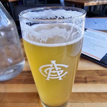 Tom's Watch Bar - 16oz beer - Sports Bars Near Me - Denver, Colorado