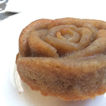 Bakeri - Apple cider flower - Coffee & Tea Near Me - Brooklyn, New York Bakeri - Apple cider flower - Coffee & Tea Near Me - Brooklyn, New York