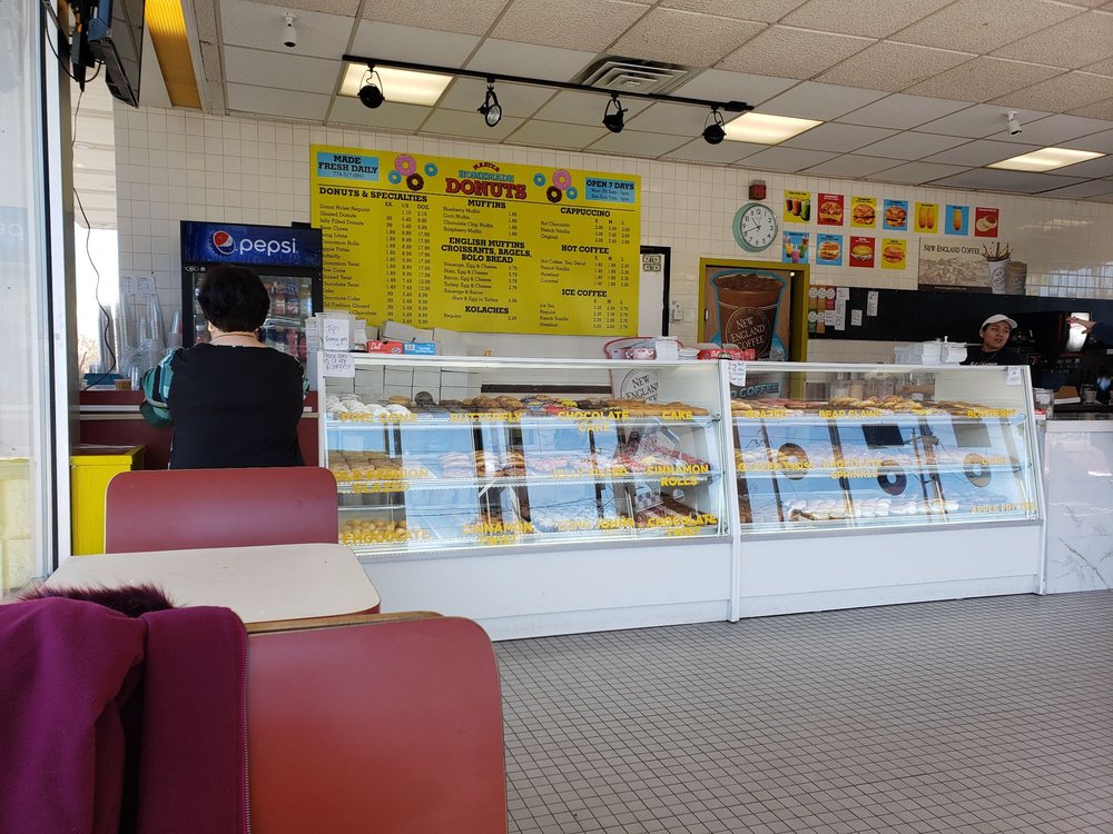 MASTER HOMEMADE DONUTS 65 Photos & 97 Reviews 1745 Main St, West