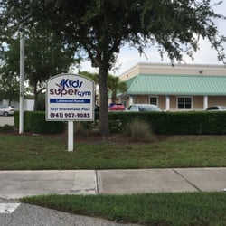 Kids Supergym Lakewood Ranch - From the street