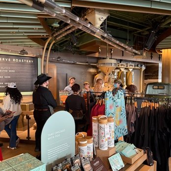 Starbucks Reserve Roastery Chicago - Coffee Roasteries Near Me - Chicago, Illinois Starbucks Reserve Roastery Chicago - Coffee Roasteries Near Me - Chicago, Illinois