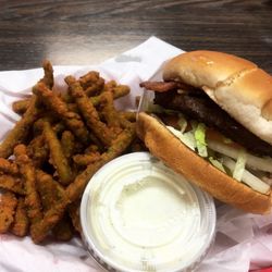 Pruitt's - Bacon Cheeseburger with fried spicy green beans - Really Good!!