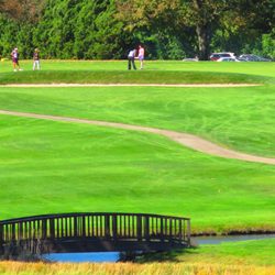 Twin Orchard Country Club