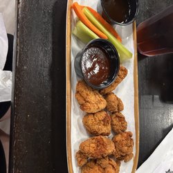 Smokey’s Mountain Bar & Grill