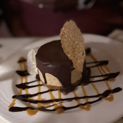 Eddie Merlot's by null