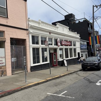 Iggys Burger - Burgers Near Me - San Francisco, California