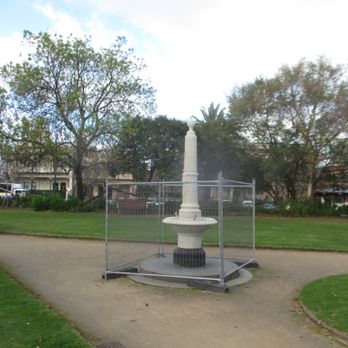 St Vincent Gardens - Water Fountain - Parks Near Me - Port Melbourne, VIC