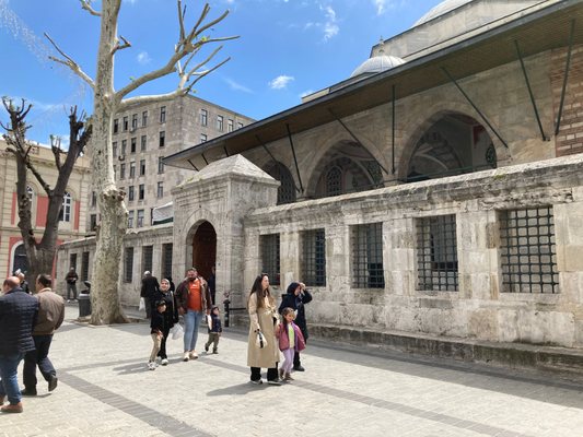 Yeni Mosque by null