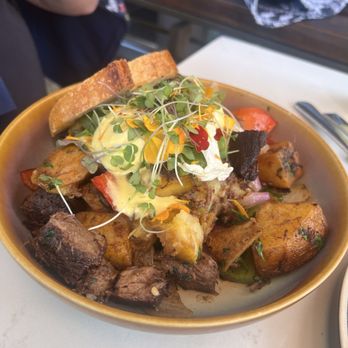 Eggy’s Neighborhood Kitchen - Braised short rib - Breakfast & Brunch Near Me - Berkeley, California Eggy’s Neighborhood Kitchen - Braised short rib - Breakfast & Brunch Near Me - Berkeley, California