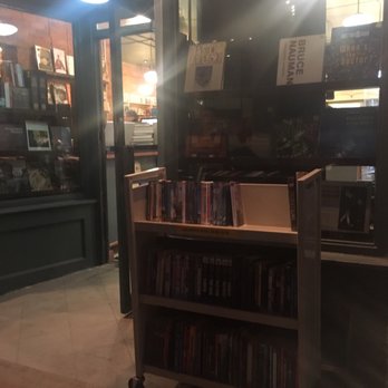 Book Trader Cafe - Outside - Coffee & Tea Near Me - New Haven, Connecticut