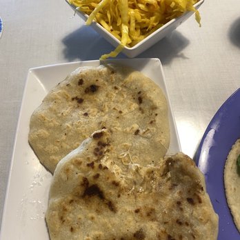 El Viroleño - Pupusa revuelta with cabbage. SO GOOD - Salvadoran Near Me - Tallahassee, Florida El Viroleño - Pupusa revuelta with cabbage. SO GOOD - Salvadoran Near Me - Tallahassee, Florida