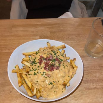 Liv's - Seafood Near Me - Long Beach, California