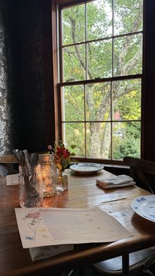 The Proprietors Bar & Table by null