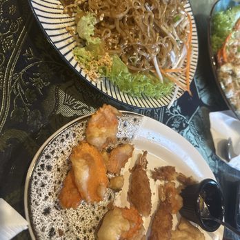 Thai Flavours - Pad Thai, prawns - Thai Near Me - Edmonton, Alberta Thai Flavours - Pad Thai, prawns - Thai Near Me - Edmonton, Alberta