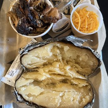 B-Daddy's BBQ - Barbeque Near Me - Helotes, Texas