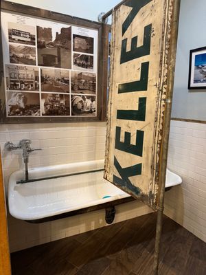 Balance Rock Eatery & Pub by null