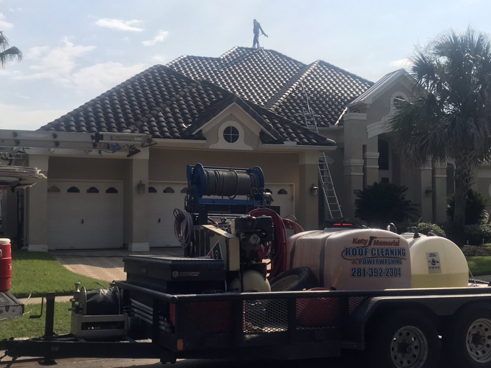 Slide of Katy Memorial Roof Cleaning & Power Washing